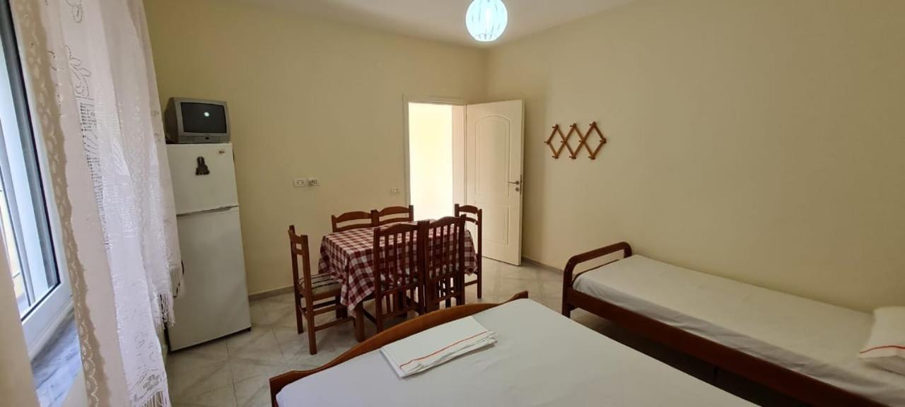 Thano Apartments Vlorë Exteriör bild