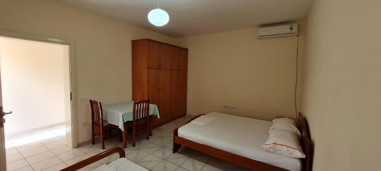 Thano Apartments Vlorë Exteriör bild